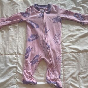 Nike Kids Lavender and Lilac Footie